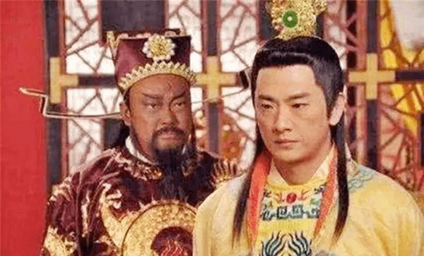 白小姐四肖必选与包青天智慧—期期的脑力碰撞白小姐四肖必选期期中脑筋急8777877