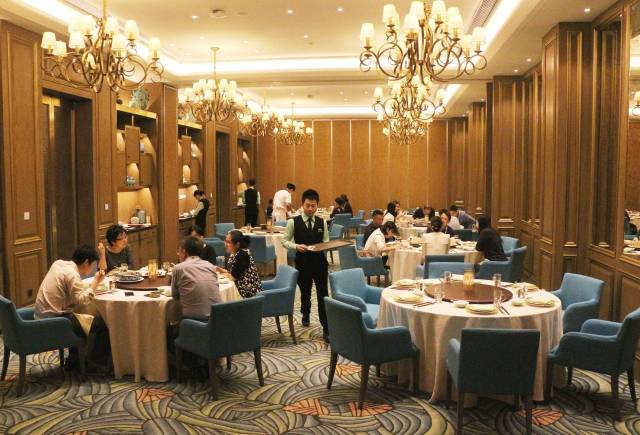 澳门六人行，探索最佳团队聚餐餐厅澳门吃饭推荐