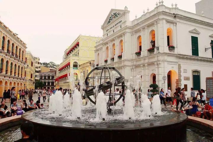 澳门六叔与澳叔叔的称呼辨析，一场文化符号背后的故事澳门六叔和澳叔的关系如何区分呢视频