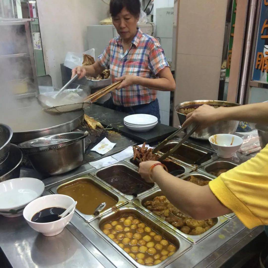 澳门六记粥面，米其林品质的传承与创新澳门六记竹升面