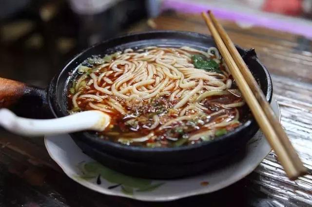 澳门六记粥粉，探寻传统美食的味蕾之旅澳门六记竹升面