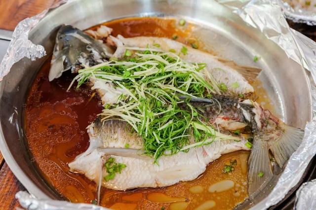 澳门六记水蟹粥，夜幕下的美食盛宴，几点开业最合适？澳门水蟹粥多少钱一碗