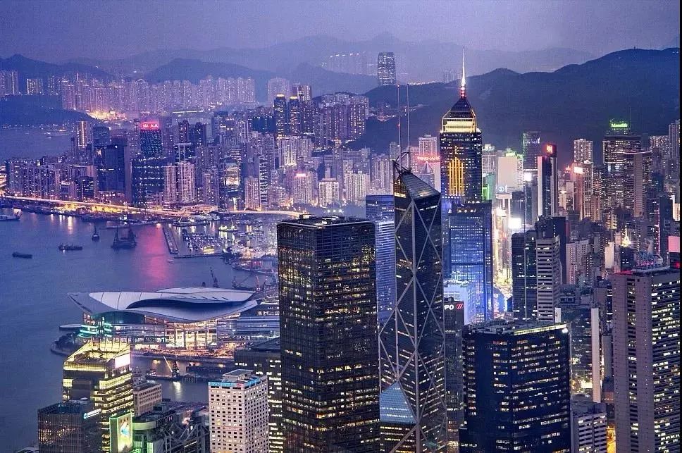 2043年今晚香港开特马，一场科技与传统的奇妙碰撞2024今晚香港开特马开什么万里长城