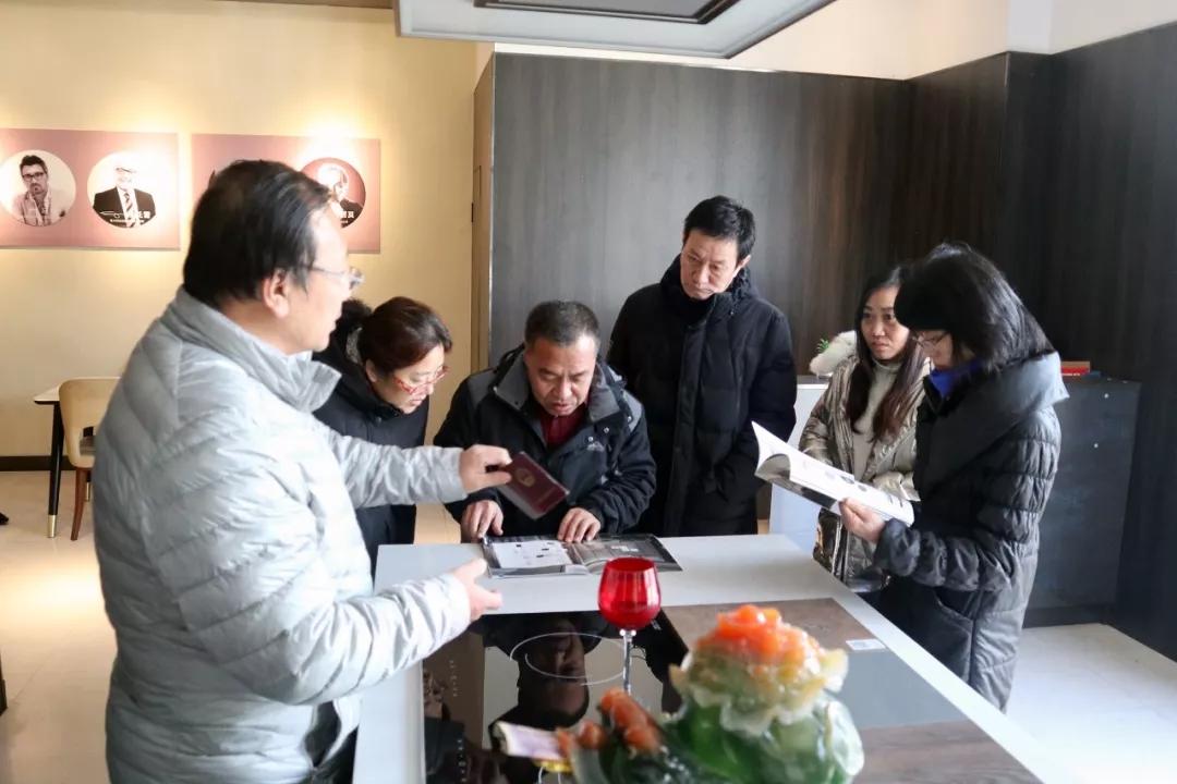 全年正版资料大全，守护知识产权，共享优质资源正版资料大全全年2020小说香港